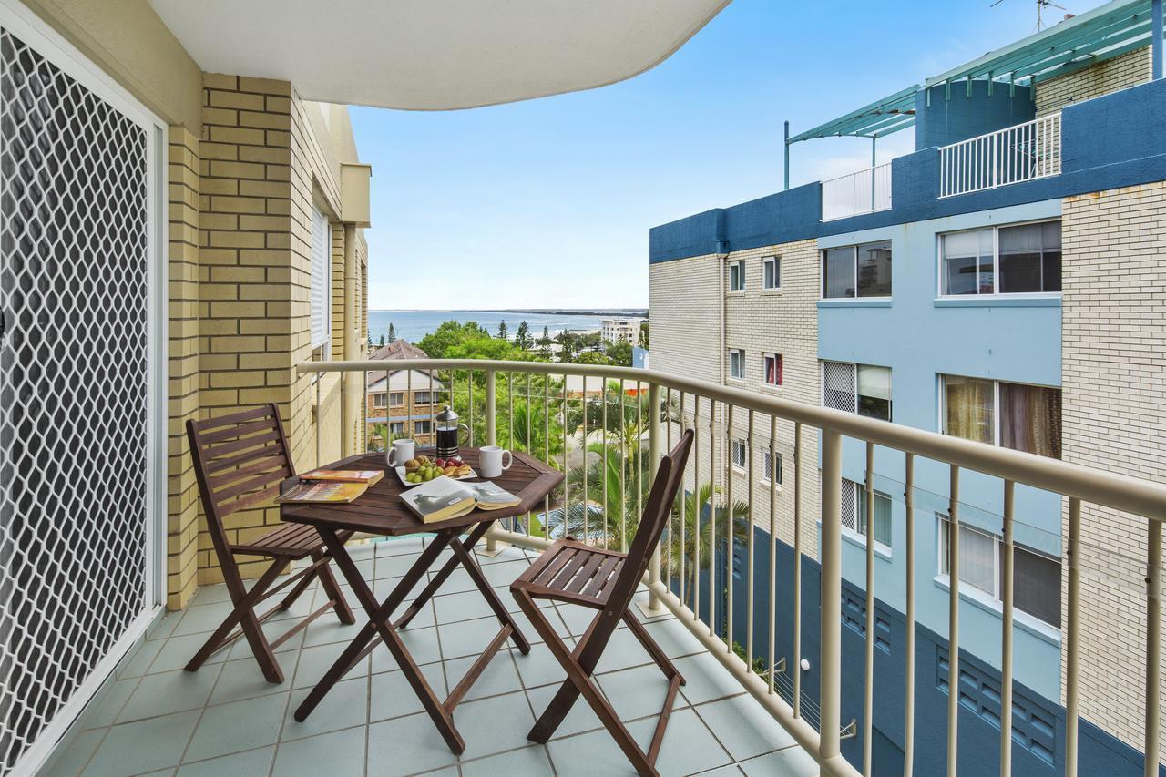 Cheltenham Apartments Caloundra Exterior photo
